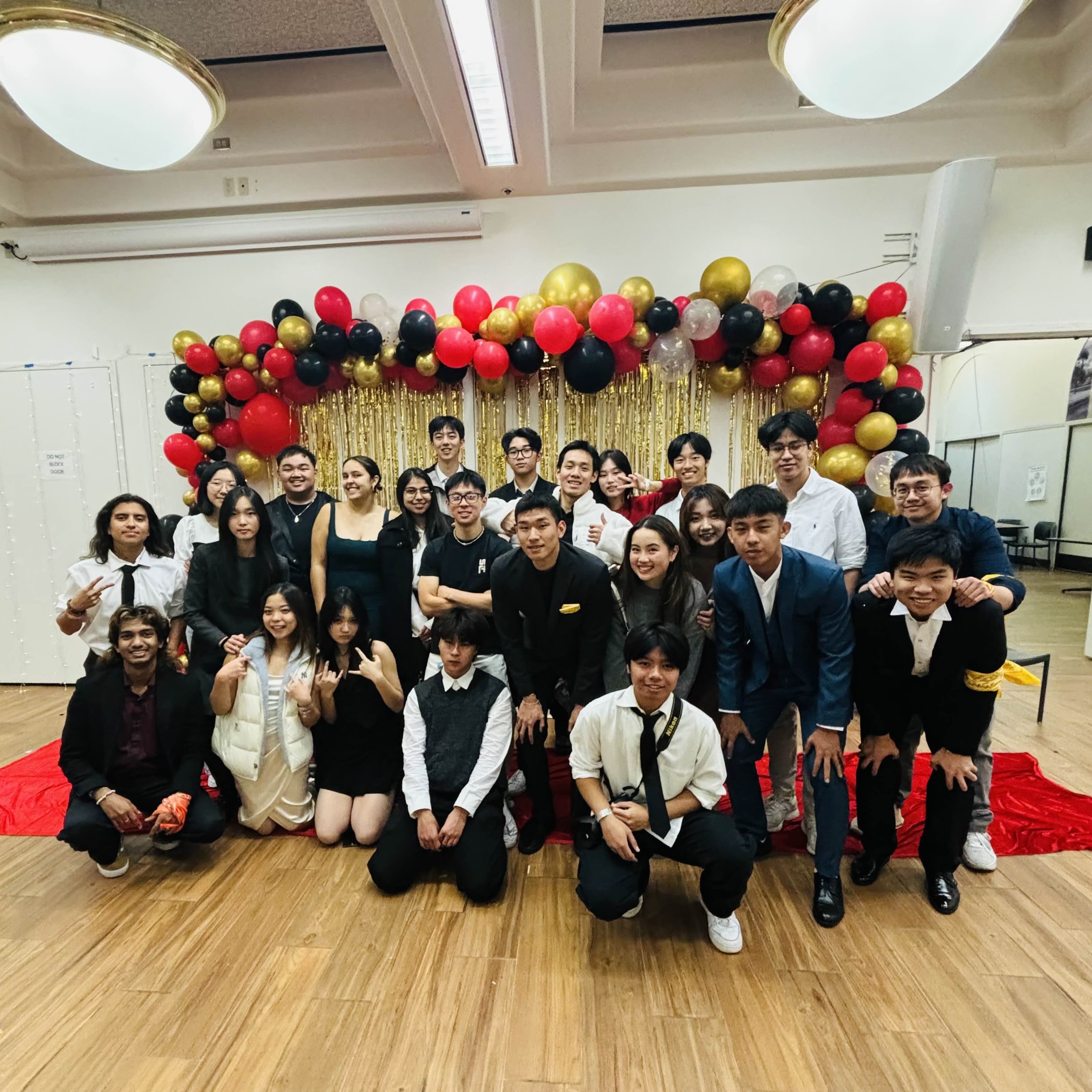 Homecoming dance attendees group photos